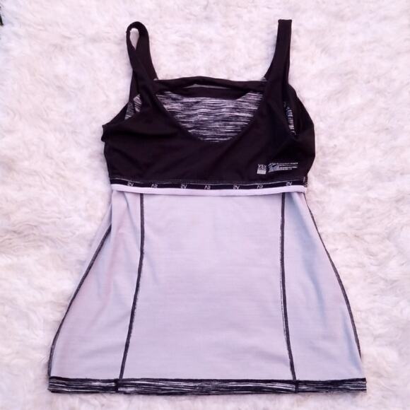 Black White Tank Top Victoria's Secret VSX Size L Space Dye Stretch Sleeveless - Picture 8 of 10